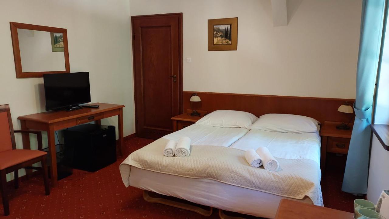 Villa Toskana Погожелица Экстерьер фото
