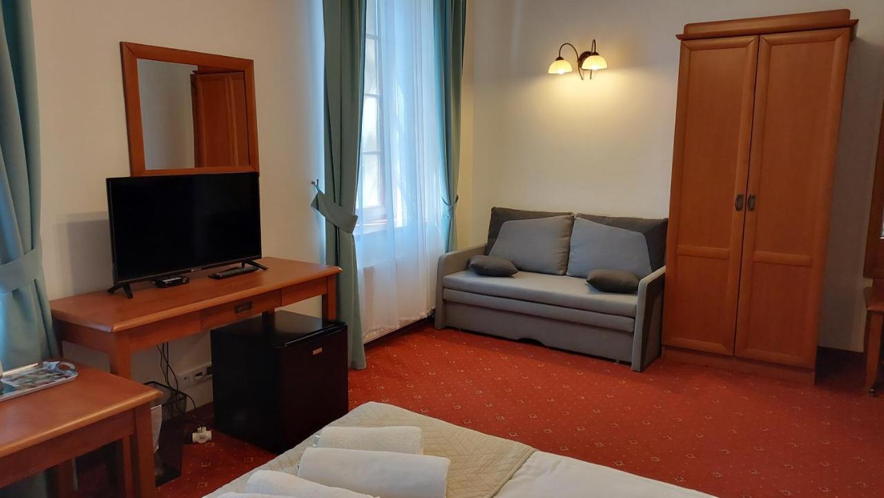 Villa Toskana Погожелица Экстерьер фото